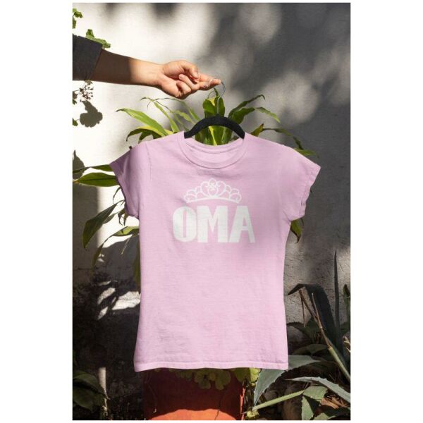 T-shirt roze Oma met kroon