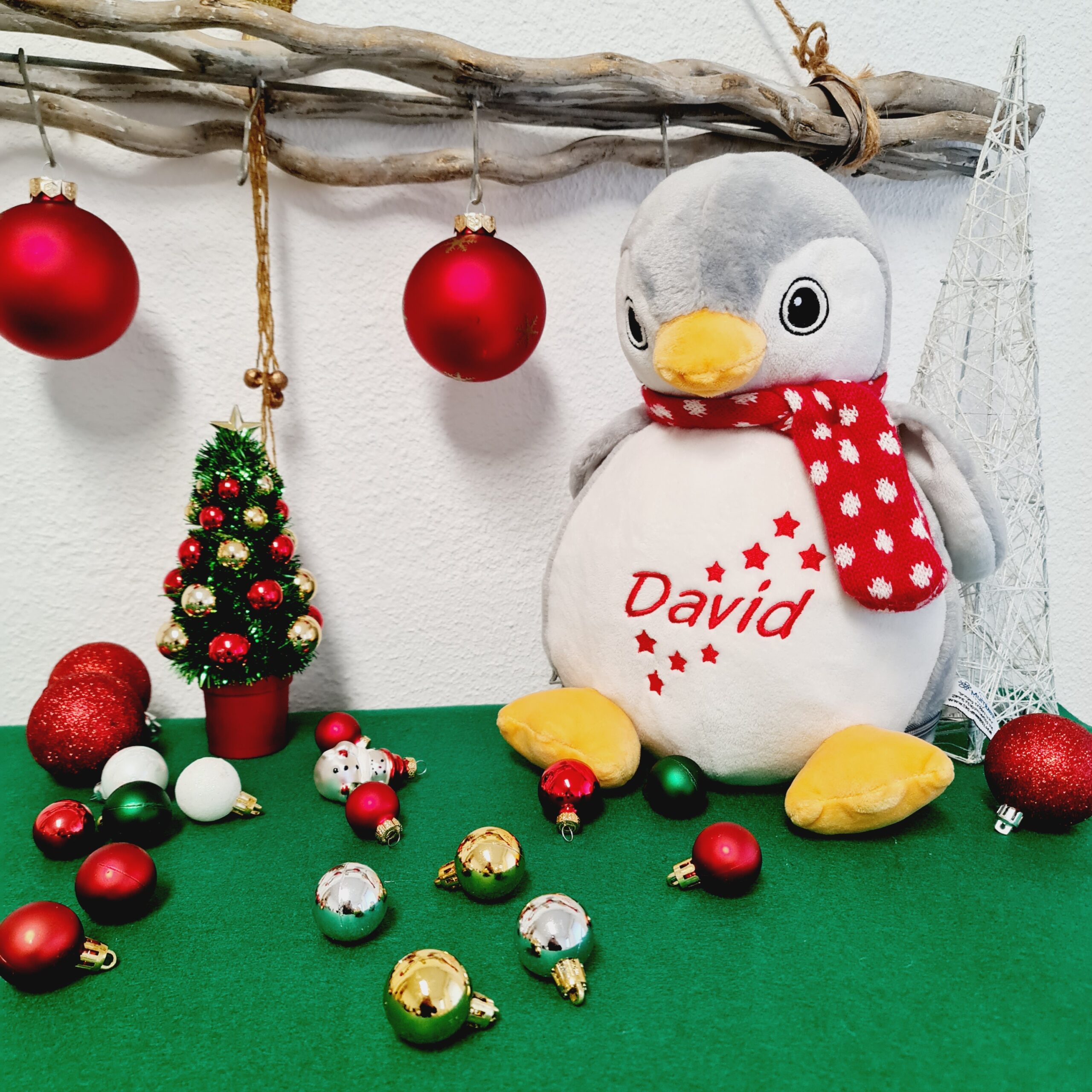 Kerst Pinguin geborduurd met naam