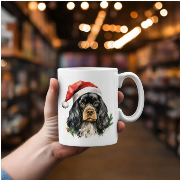 magicdatnl2023_Charles_Spaniel_Wear_Santa_Claus_Dress_backgroun_7d3fea39-e735-48a4-8c57-e045f1bf7d3f-Smart Object-68-mok 1