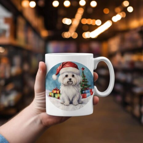 magicdatnl2023_Maltese_Dog__Wear_Santa_Claus_Dress_background_C_94583862-626a-4d00-ba52-c06415ad7e10-Smart Object-221-mok 1