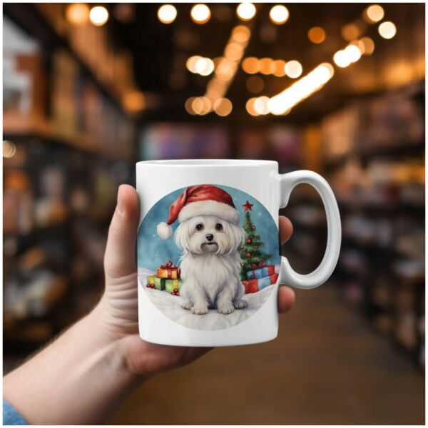 magicdatnl2023_Maltese_Dog__Wear_Santa_Claus_Dress_background_C_94583862-626a-4d00-ba52-c06415ad7e10-Smart Object-221-mok 1